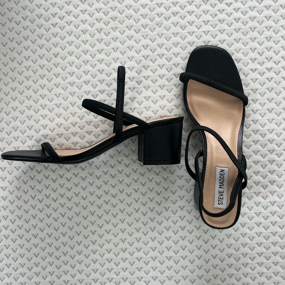 Steve Madden strappy block heel